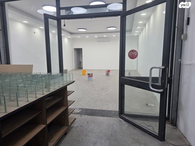 חנויות/ שטח מסחרי, הנשיא וייצמן 12, שיכון ד, טבריה