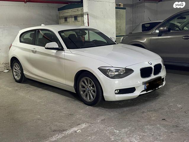 מודעת רכב ב מ וו סדרה 1