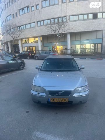 וולוו S60