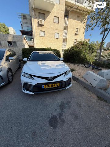 טויוטה קאמרי
