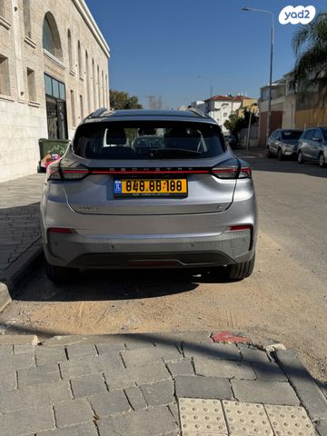 מודעת רכב ג׳ילי Geometry C