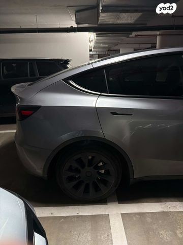 מודעת רכב טסלה מודל Y