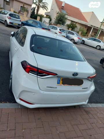 מודעת רכב טויוטה קורולה