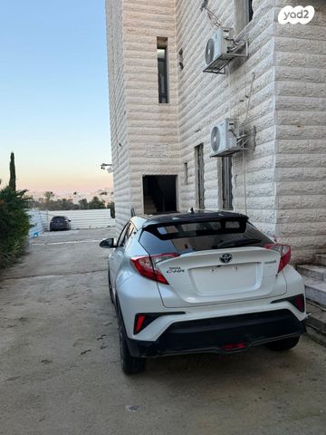 טויוטה C-HR