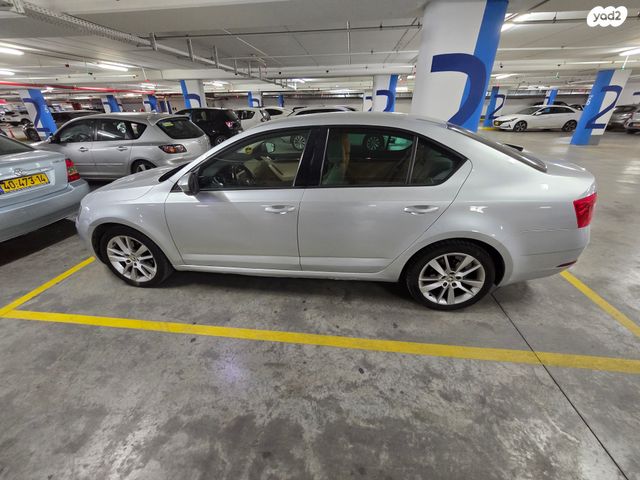 סקודה אוקטביה