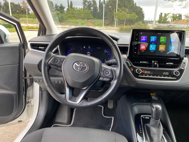 טויוטה קורולה