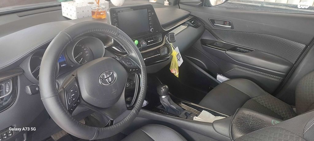 טויוטה C-HR