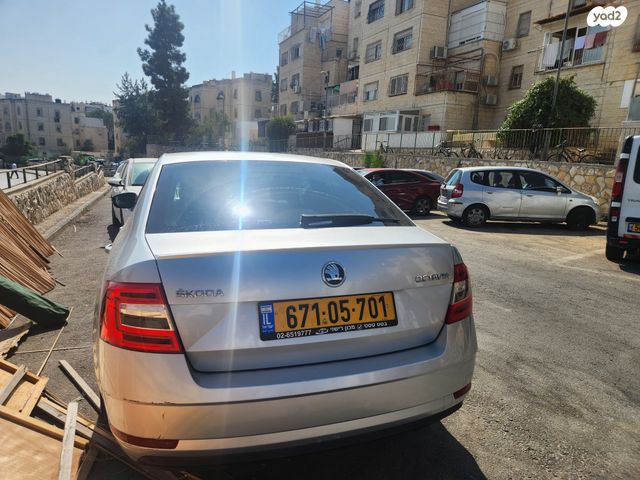 סקודה אוקטביה