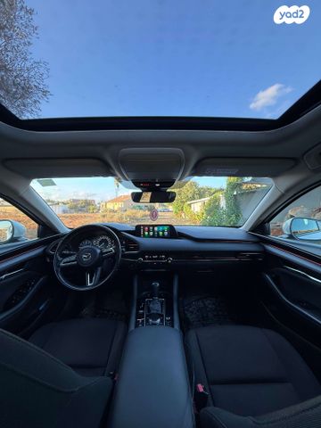 מודעת רכב מאזדה 3