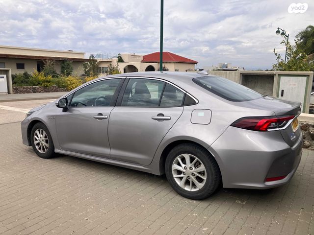 טויוטה קורולה