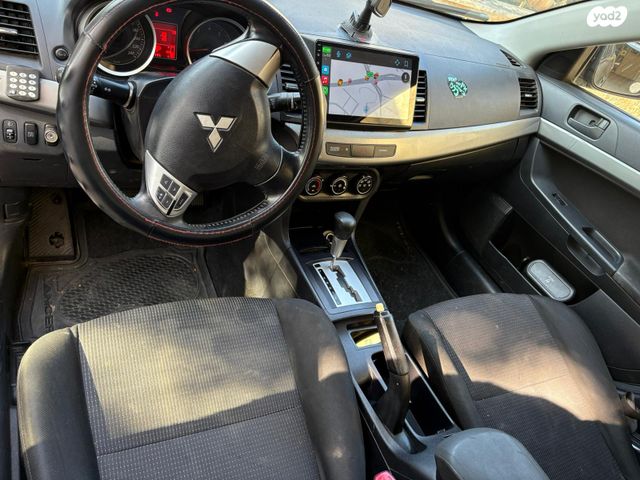 מיצובישי לנסר