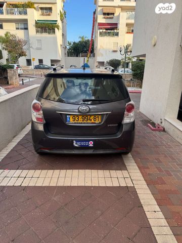 מודעת רכב טויוטה ורסו