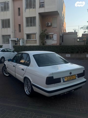 מודעת רכב ב מ וו סדרה 5