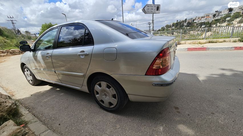 טויוטה קורולה
