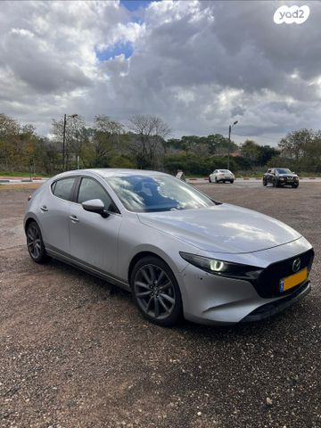 מודעת רכב מאזדה 3