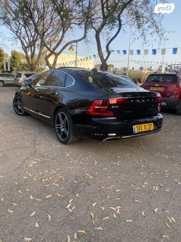 וולוו S90