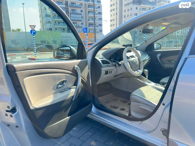 מודעת רכב רנו פלואנס