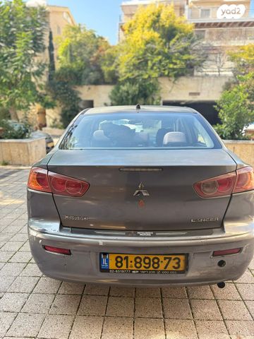 מיצובישי לנסר