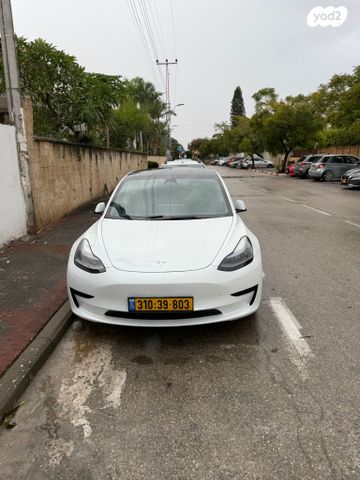 מודעת רכב טסלה מודל 3