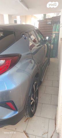 טויוטה C-HR