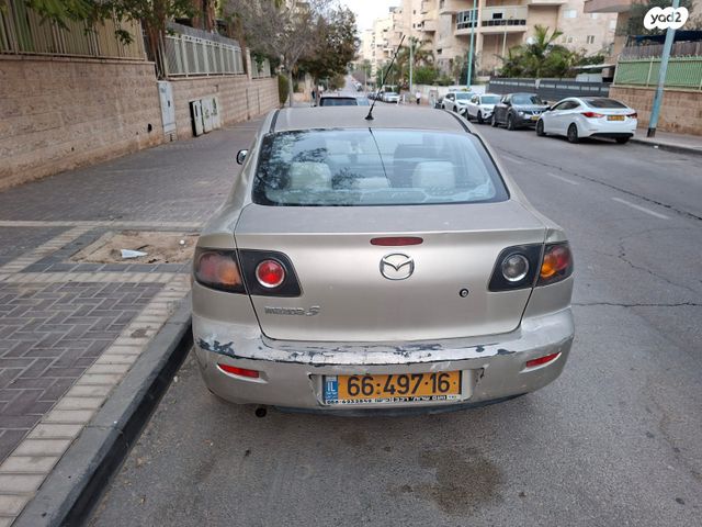 מאזדה 3