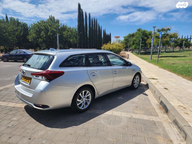 טויוטה אוריס