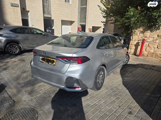 טויוטה קורולה