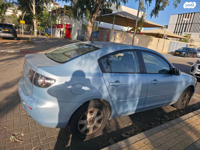 מודעת רכב מאזדה 6