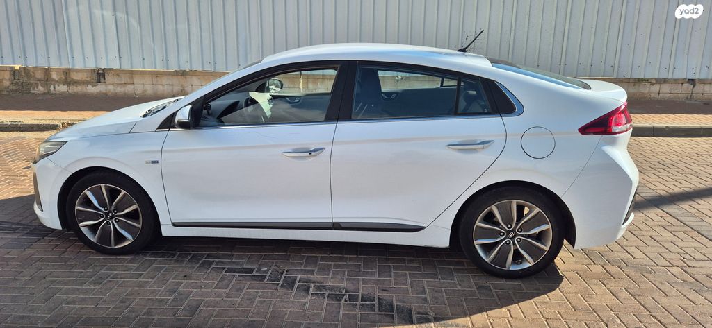 מודעת רכב יונדאי איוניק