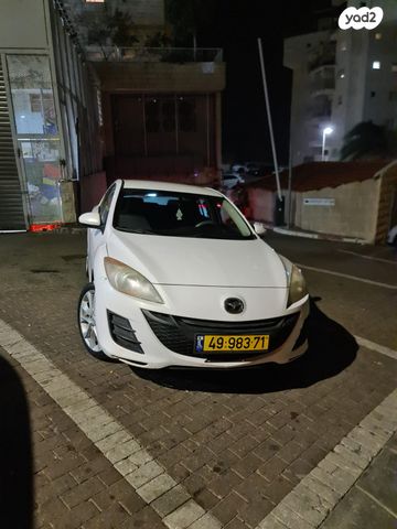 מודעת רכב מאזדה 3