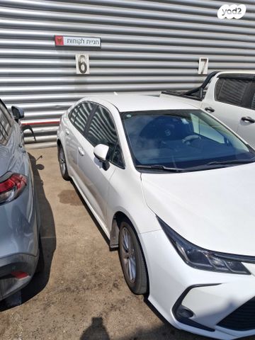 טויוטה קורולה