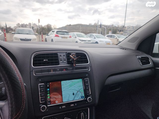 פולקסווגן פולו 