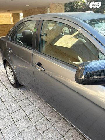 מיצובישי לנסר