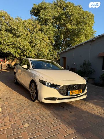 מודעת רכב מאזדה 3