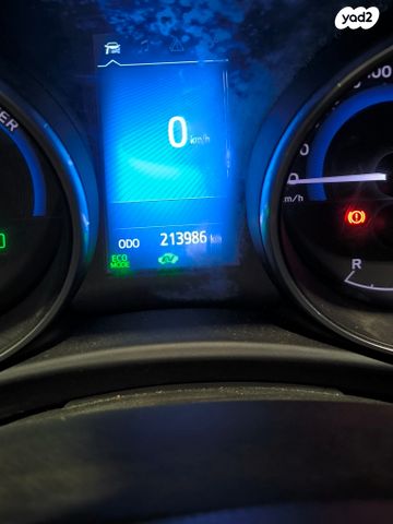 טויוטה אוריס