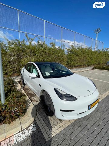 טסלה מודל 3