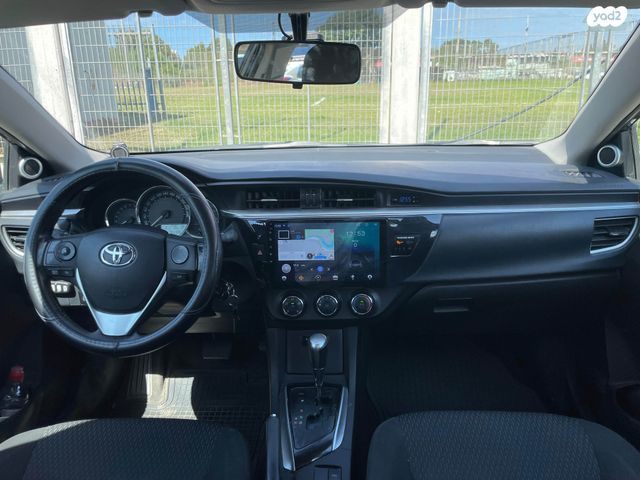 טויוטה קורולה