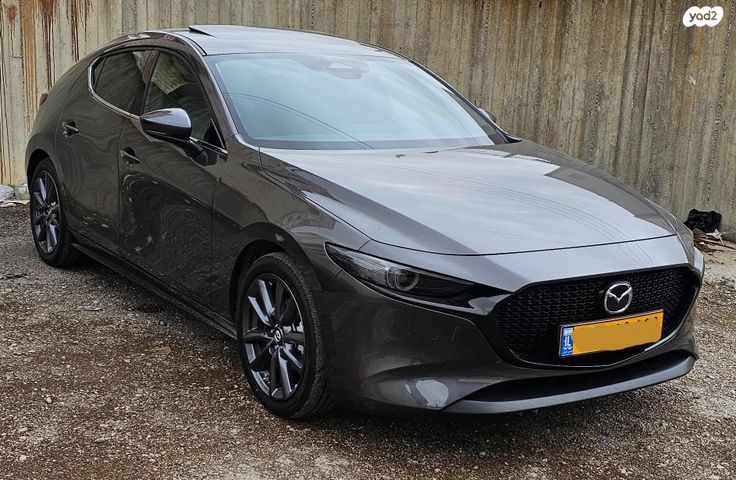 מודעת רכב מאזדה 3