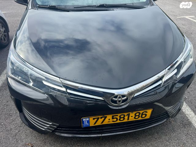 טויוטה קורולה