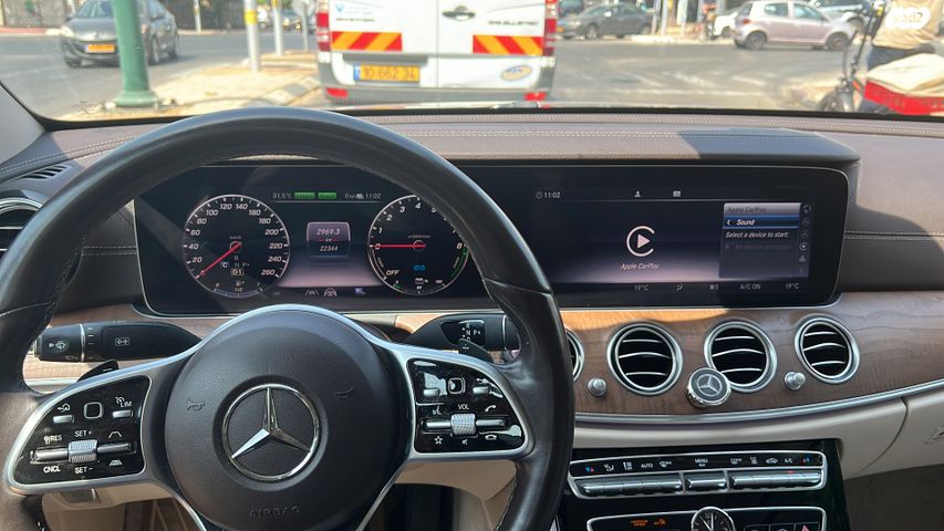 מודעת רכב מרצדס-בנץ E-class