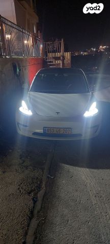 מודעת רכב טסלה מודל 3