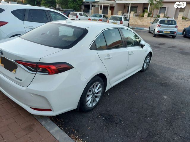 טויוטה קורולה