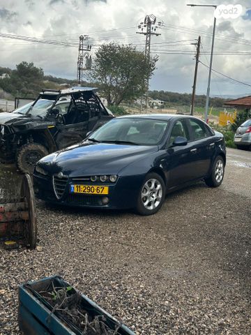 אלפא רומיאו 159