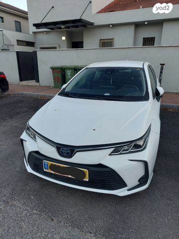 טויוטה קורולה