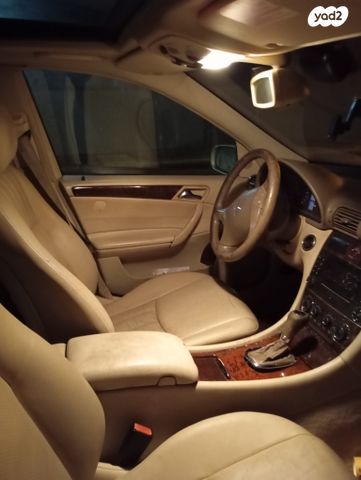 מודעת רכב מרצדס-בנץ C-class