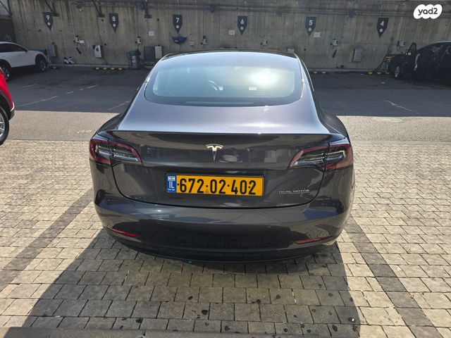 טסלה מודל 3