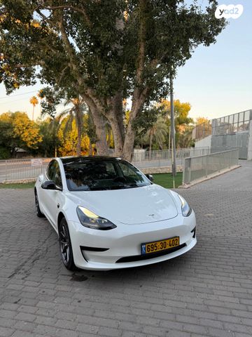 טסלה מודל 3