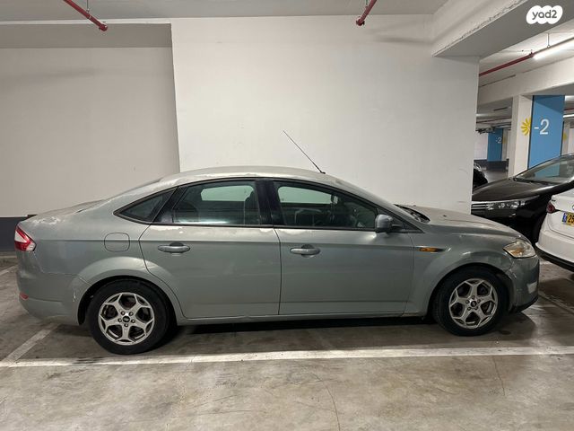 פורד מונדאו