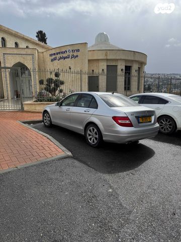 מודעת רכב מרצדס-בנץ C-class