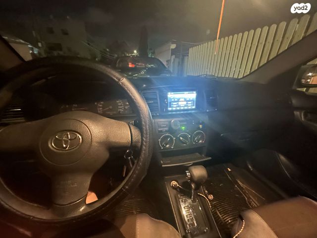 טויוטה קורולה